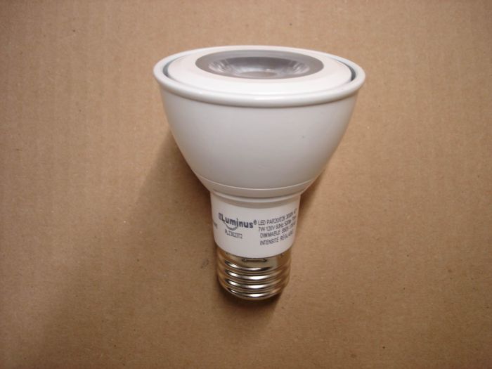 Luminus 7W LED
A Luminus 7W dimmable warm white PAR20 LED lamp with a 40 degree beam.

Made in: China

Colour temperature: 3000K

Lamp shape: PAR20

Lumens: 500

Current: 70 mA

Voltage: 120V

Lamp life: ~15,000 hours
