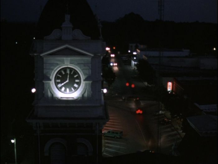 Tower Clock Light
Time index: 02:16

Location: Newton Courthouse, Covington, GA, USA

Base: RDC
Current: 800 mA
