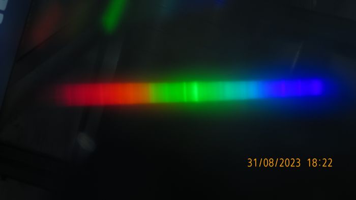 Spectrum of the Osram HQI-BT 400W/D at Paamit Store
[img]https://i.postimg.cc/cH6z2pDW/IMG_7011.jpg[/img]
Typical thallium and rare-earths. 5600K color I think.

