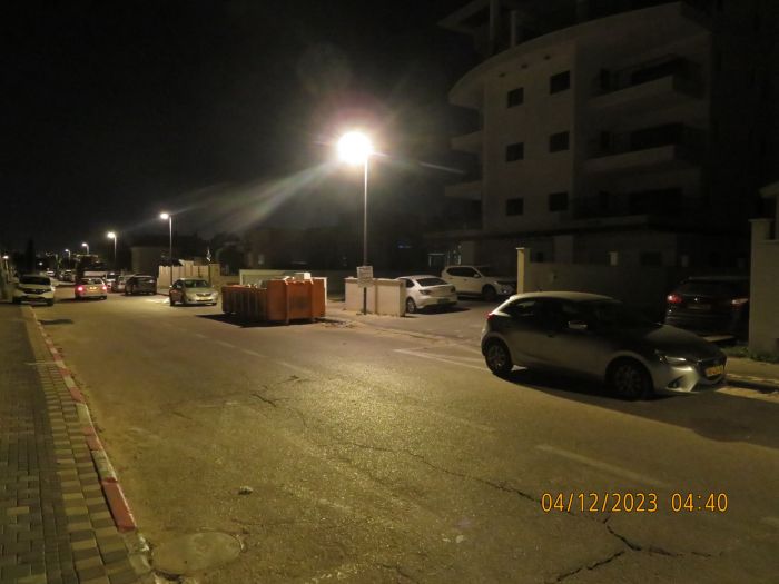 My street with its new 3000K LED lanterns
[img]https://i.postimg.cc/X7FLSGhd/IMG-7527.jpg[/img]
The street being illuminate brighter, but the LEDs are very glary.
