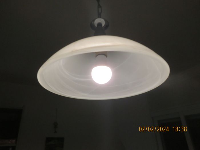 My NISKO A60 15W 4000K Ra8=90 LED lamp, still working
I don't remember when I installed it on this fixture in my mother home.

