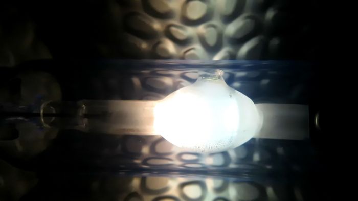 My Aqua Light 70W/10000K warming up
[url]https://www.youtube.com/watch?v=5x0mYwkPovE[/url]
