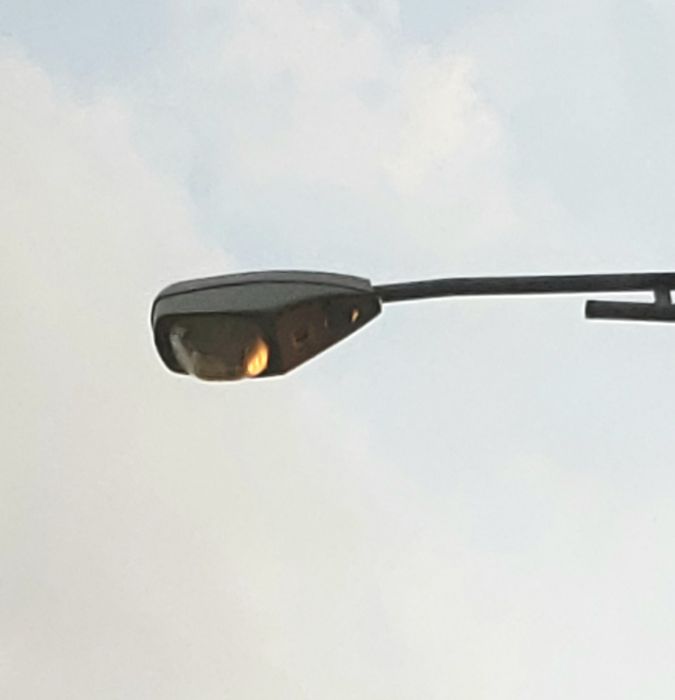 Cooper OVX 400w HPS streetlight 
Picture taken yesterday.

At an intersection.
Keywords: American_Streetlights