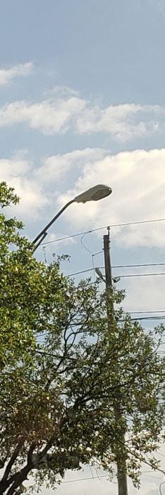Cooper OVW (OV-25 FCO) 250w HPS streetlight (GONE)
Picture taken on May 27, 2019

At an intersection.
Keywords: American_Streetlights