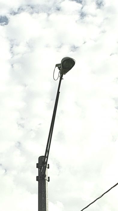 Cooper OVW (OV-25 FCO) 250w HPS streetlight (GONE)
Picture taken on June 21, 2019.

At a intersection. A better picture of this fixture than last time.
Keywords: American_Streetlights
