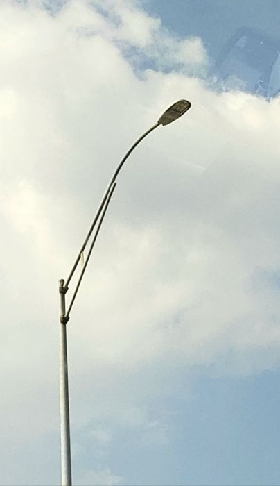 Philips Lumec Roadfocus RFM LED streetlight
Picture taken yesterday.

At a major intersection.
Keywords: American_Streetlights