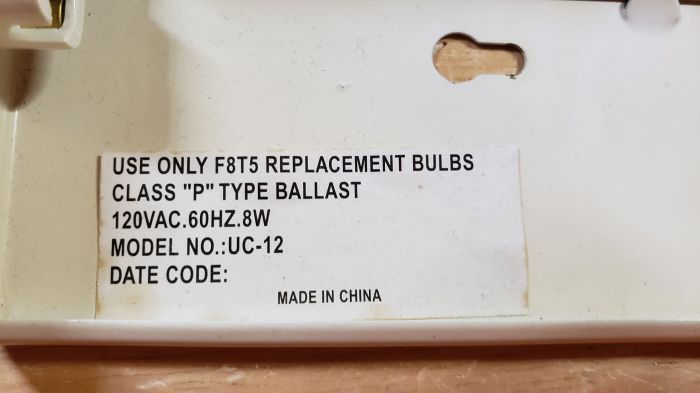 unknown F8 T5 undercabinet fixture (info sticker)
Picture taken on Dec. 5, 2019

A view of the info sticker.
Keywords: Misc_Fixtures