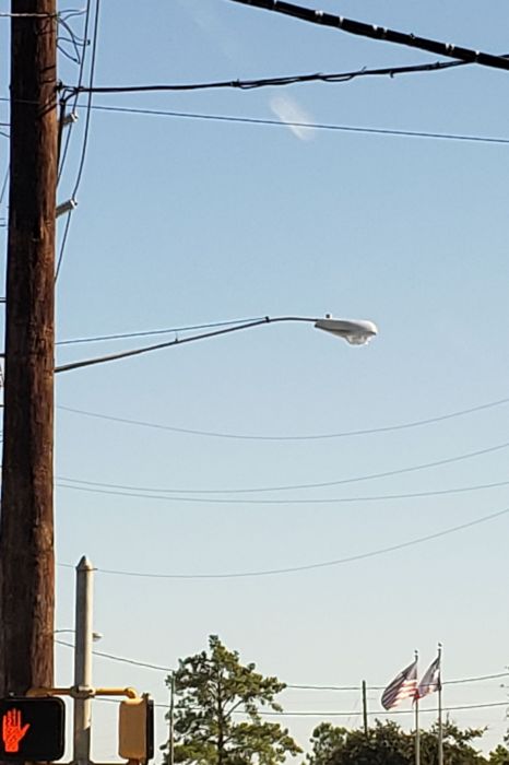 Cooper Lighting/Crouse Hinds OVM 250w HPS streetlight
Picture taken on Dec 14, 2019

A side view of the fixture.
Keywords: American_Streetlights