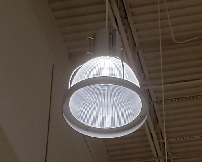 LED low bay
Picture taken from Dec. 19, 2019

At a Duluth Trading Co. store.
Keywords: Lit_Lighting