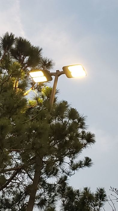 Cree OSQ High Output LED fixtures (lit)
At a parking lot.
Keywords: Lit_Lighting
