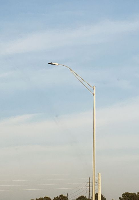 Cooper Verdeon "Crapeon" LED streetlight
At the Grand Parkway (TX99)
Keywords: American_Streetlights