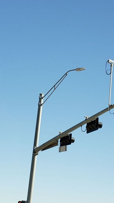Trastar Duralight DURA-ST Series 120w LED streetlight
At an intersection, were the Cooper OVW was replaced.
Keywords: American_Streetlights
