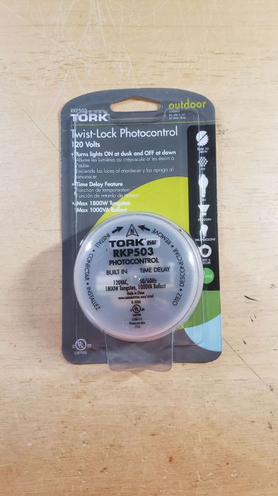 Tork RKP503 twist lock photocontrol 
I got this at Lowe's.
Keywords: Gear