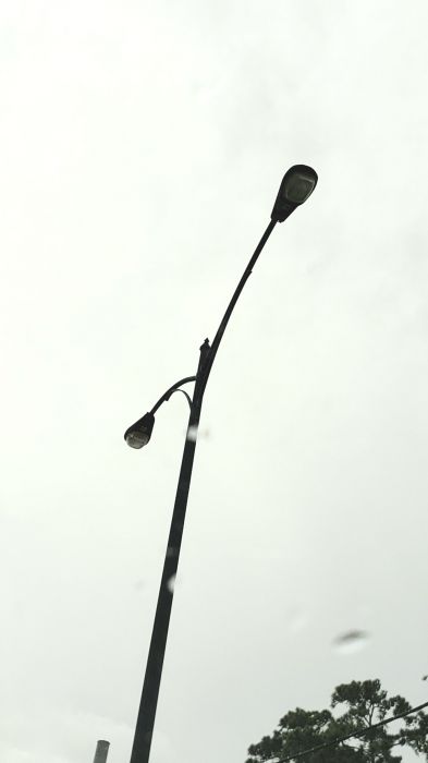 Black colored AEL 115 150w HPS street lights
At a intersection, near the shopping center.
Keywords: American_Streetlights