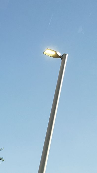 Dayburning GE Evolve EALS LED area light
At a parking lot.
Keywords: Lit_Lighting