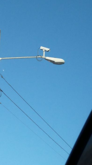 Cooper OVW 250w HPS streetlight (GONE)
At an intersection.
Keywords: American_Streetlights
