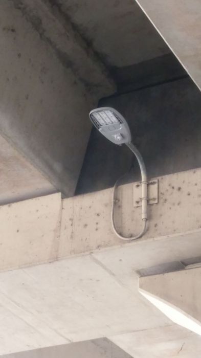Philips Lumec Roadfocus RFM LED streetlight
Used as a underpass fixture.
Keywords: American_Streetlights
