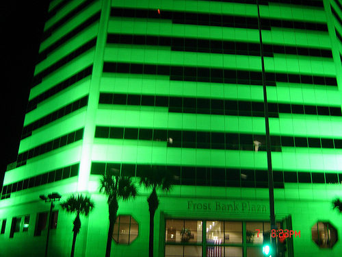 Mercury Uplit Building
took this a few Years ago....Bank in corpus Christi,Texas-2005

Location-816 N Carancahua St, Corpus Christi, TX
Keywords: Lit_Lighting
