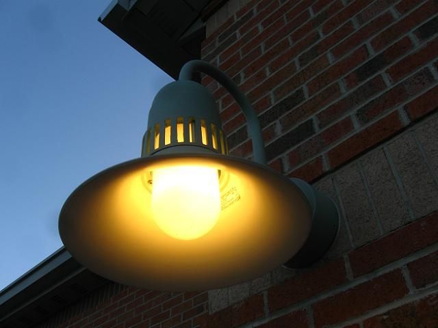 Architectural Area Lighting UCS-VSL-FLR-CF-ATG-WCV 1x 42w CFL (Antique_Green)
A nice looking light I would want to light up my front door. Not one of the cheesy porch lights I have seen around here like the current porch light at my place.
Keywords: Lit_Lighting