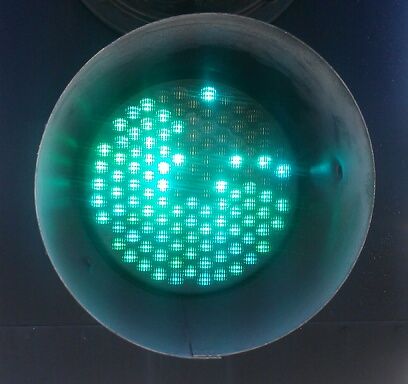 Leotek 12"
Replaced with a Dialite.
Keywords: Traffic_Lights