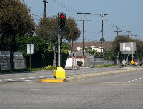 Portable Signal
When someone hits the signal pole in the median, this is what is used until a new pole is installed. This one is in Long Beach, CA on Willow & Woodruff
Keywords: Traffic_Lights