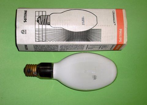 Diffuse Coated HPS
400w lamp used where sharp glare from a bare bulb is not wanted. I got this at the Montclair ReStore for a buck, a killer deal for a new HPS.
Keywords: Lamps