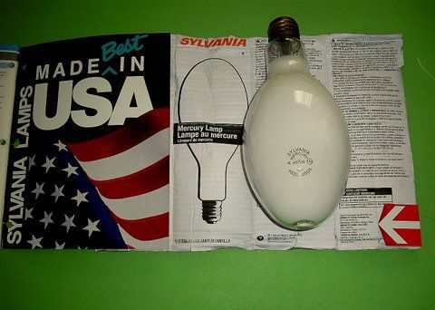 What Went Wrong
A 1982 Sylvania catalog's last page. A 400w MV Sylvania China-Bulb and the wrapper with a notice "Made in China" in 3 languages. At arrow, bottom right.
Keywords: Lamps