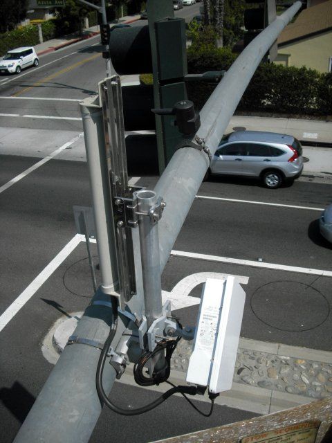 Ethernet Antennas
Used to provide communication between cabinets / controllers for coordination. Also shown is an Opticom detecter, and McCain 3-sec 12" head.
Keywords: Traffic_Lights