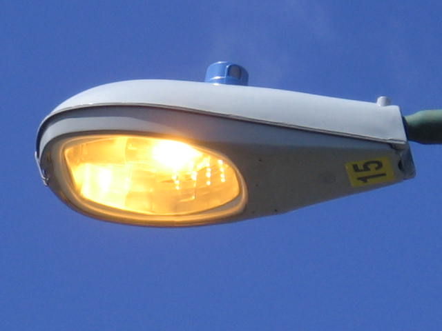 2007 General Electric M250R2 Full Cutoff Dayburner
From Boston, MA
Keywords: American_Streetlights