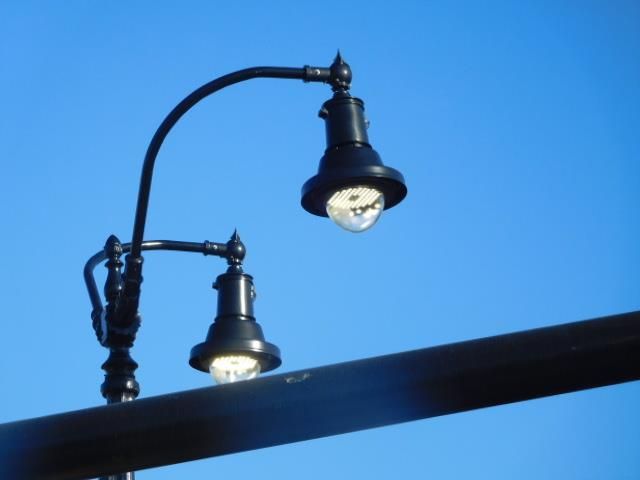 King Luminaire K205 Chicago Sr. Dayburners
From Quincy, MA
Keywords: American_Streetlights