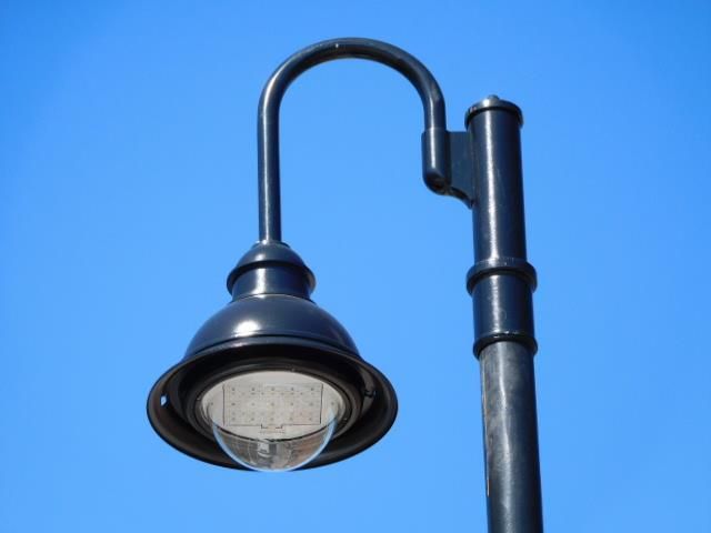 What's this?
From Brookline, MA
Keywords: American_Streetlights