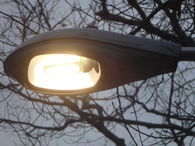 General Electric M250R
From Mattapan, Boston, MA - Note: This was converted to LED.
Keywords: American_Streetlights