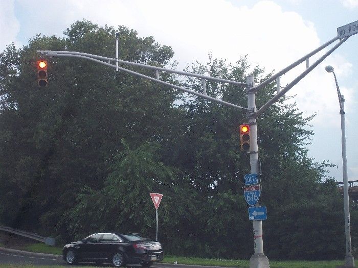 Typical NJ Traffic Signal
From my 2015 Philly trip, a typical NJ traffic signal truss arm.
Keywords: Traffic_Lights