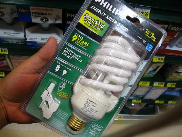 Philips Helix Twister 34w
This is a new one for me. A true three way lamp. This lamp has two independent spiral tubes. One is 11w and the other is 23w. Price on this is horrible though! $16.99 for one lamp!

I wonder if one tube dies the other one still works.
Keywords: Lamps