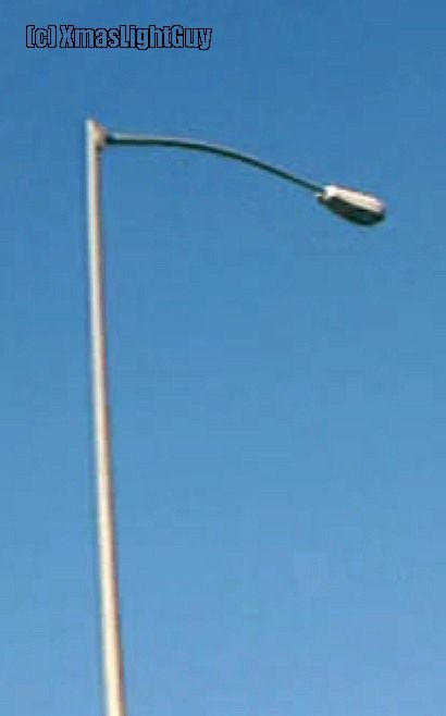 StreetLight #040
The last of some random pic's from a few months ago
(note this one is a grab from a video)

Location: Pena Boulevard / Denver Airport
Keywords: American_Streetlights
