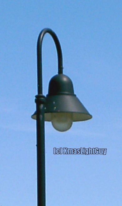StreetLight #146 - Ring The Bell
Another one that looks sorta bell-ish ~ especially with the bulb/glass that sticks down like that

Location: 
Belmar Park, Lakewood CO
Keywords: American_Streetlights