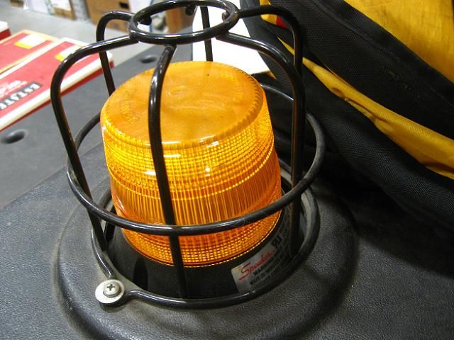 Speaker Model 400A
A nice strobe found on a Forklift. Haven't seen it lit up yet.
Keywords: Misc_Fixtures