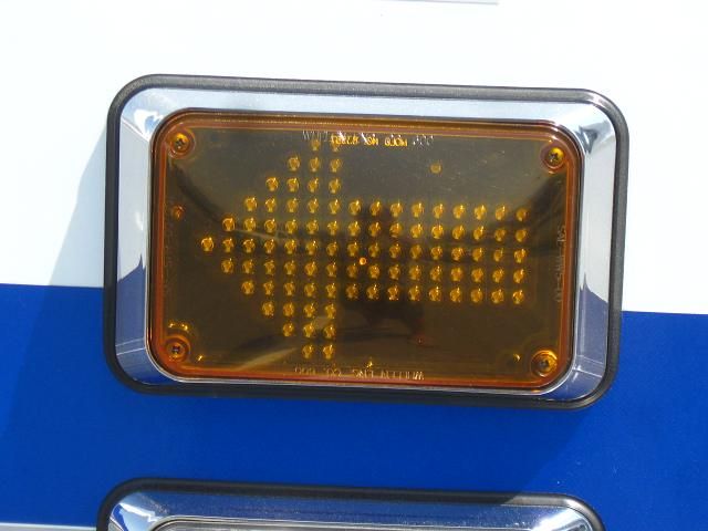 Whelen 600 Series 60A00TAR (Amber) Gen-1 LEDs
Turn signals for the ambulance.
Keywords: Misc_Fixtures