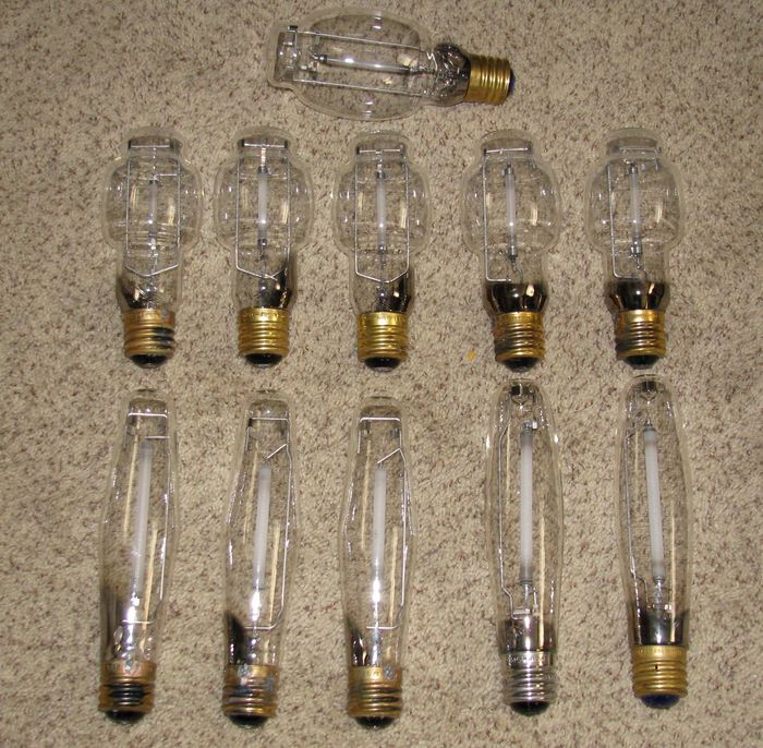 NOS HPS lamps from early 70's to early 80's
Various lamps all NOS 
Keywords: Lamps