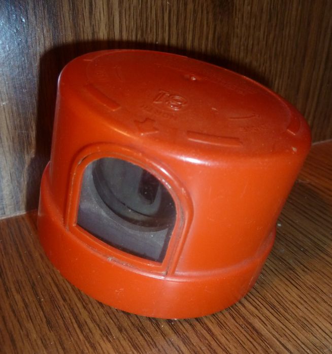 My open cap!
Here is my open cap!!! This looks orange to me.....I know some electrical companies doesn't use an open cap but an orange sticker that one would slap onto the photocell socket for it to be removed though. 


Keywords: Gear