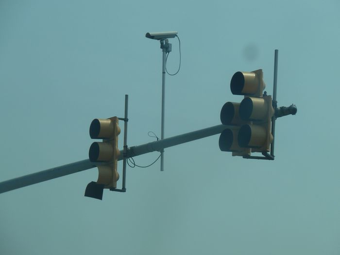Simple traffic light damage!
Found in Annapolis.
Keywords: Traffic_Lights