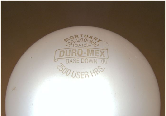 DURO-MEX pink neck etch
I'm not sure when this was produced.
Keywords: Lamps