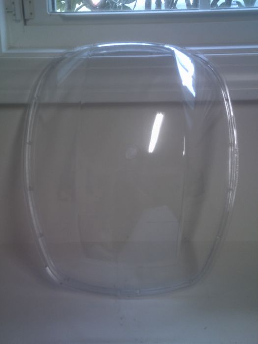 Clear GE Polycarbonate Sag Lens
Here's a polycarbonate sag lens I got from Tony in a trade. It's the same shape as the standard prismatic GE plastic refractors but it's crystal clear.
Keywords: Gear