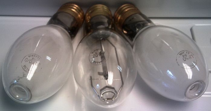 Three 50W Sylvania Lamps from the 1980s
Two coated and one clear. These seem really slow in warming up either that or they're just dim.
Keywords: Lamps