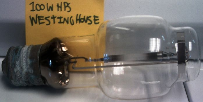 100W HPS Westinghouse Lamp
Etch is long gone on this but it's 100W HPS since it's got the length arc tube of a 100W lamp and I'm assuming is Westinghouse because of the BT25 envelope.
Keywords: Lamps