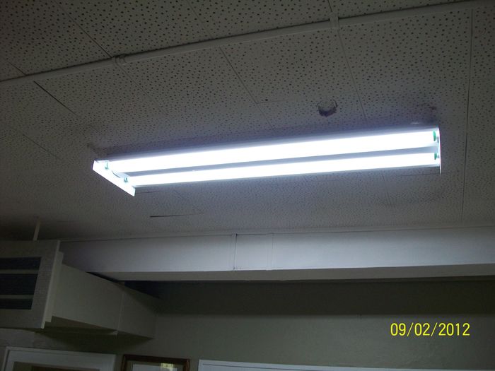 Relamp with Philips F40T12/CWS Plus
@ our church; After relamp with Philips F40T12/CWS Plus, there look so much better and no yellowish!

FYI- New Philips fluorescent lamp have one end with electrode guard, and one other end without electrode guard! Amazing!!
Keywords: Lamps