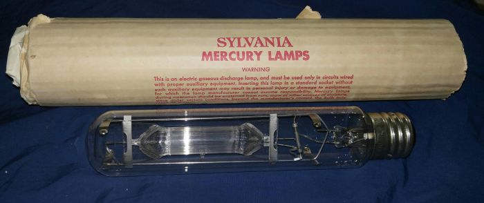 Sylvania 400w T16 mercury lamp
I believe these were used as a replacement for the 400w medium pressure MV lamps. Odly the case this came in was a mixture of mfg dates from September and December of the same year. 
Keywords: Lamps