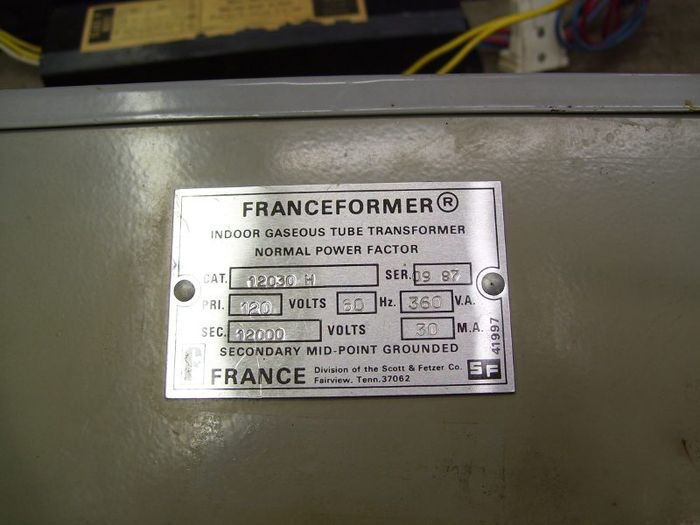 France Neon Sign Transformer 
Here's a France neon sign transformer  that I found at Restore today, I haven't tested this one but it seems like it's in a pretty good condition. The secondary of this thing puts out 12000v at 30mA, perfect for frying lamps lol. 
Keywords: Gear