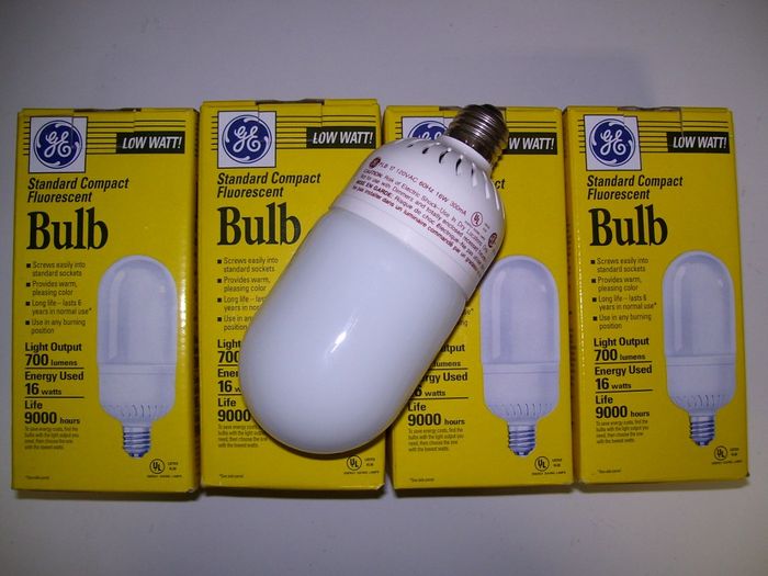 GE 16w Bullet CFLs
Here's four older GE preheat 16w bullet CFLs that I found at a Home Hardware store. 
Keywords: Lamps