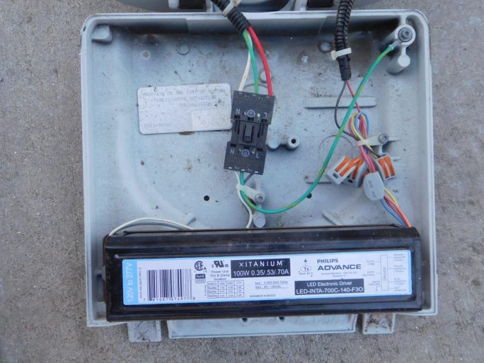 BetaLED Type 3 STR-LWY-1S-HT
The LED electronic driver compartment on the terminal door
Keywords: American_Streetlights